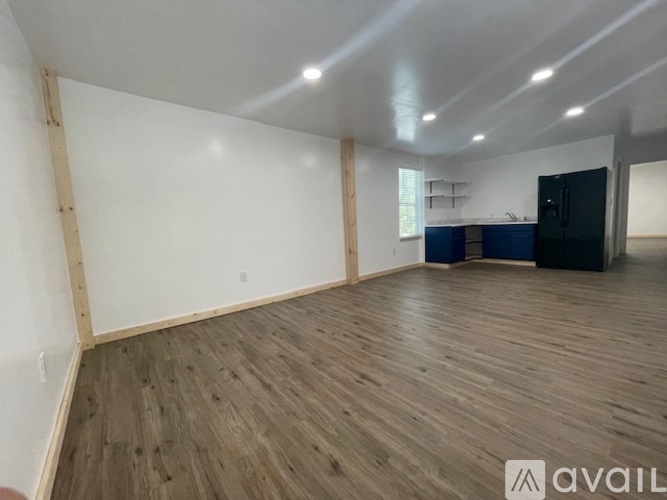 6213 West Oliver Road 1 Apartment for Rent - Photo gallery 3