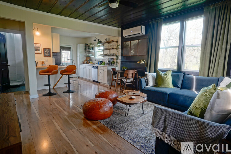 Highland & Placer St. 2 Beds Single Family Home for Rent - Photo gallery 2