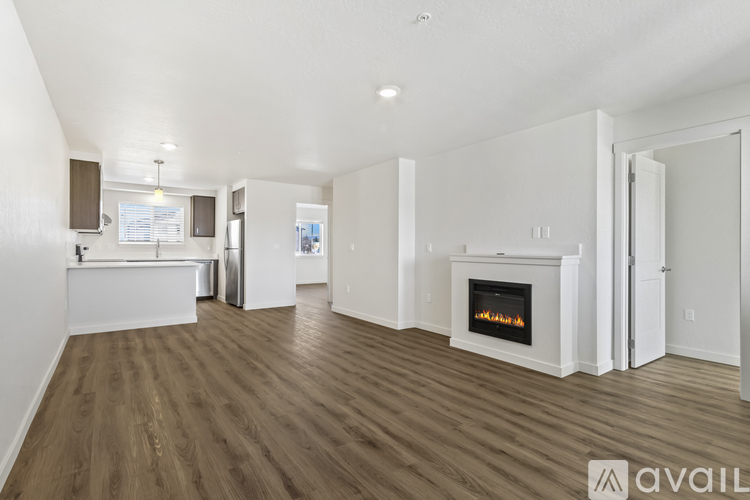 304 E RR Ave 2 Beds Apartment for Rent - Photo gallery 2