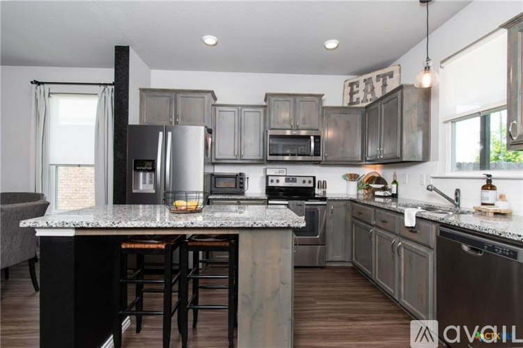7606 Purvis St 3 Beds Single Family Home for Rent - Photo gallery 2