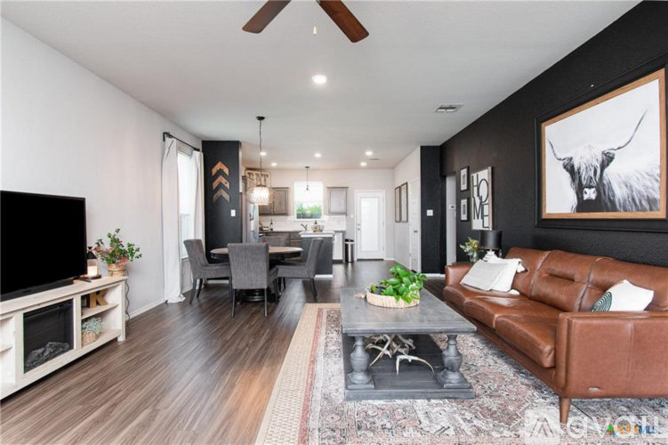 7606 Purvis St 3 Beds Single Family Home for Rent - Photo gallery 5