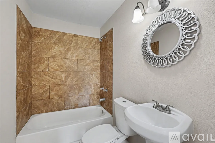 1705 Sycamore Place 3 Beds Single Family Home for Rent - Photo gallery 4