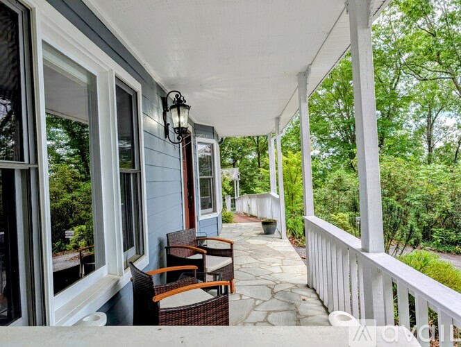 524 Stornoway Dr 5 Beds Single Family Home for Rent - Photo gallery 4
