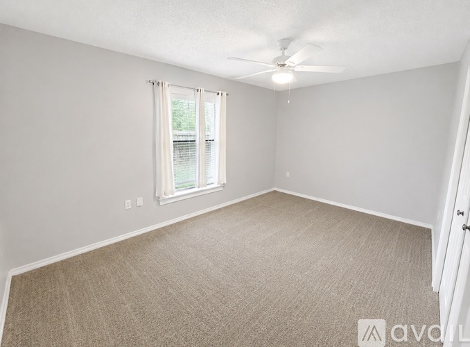 5619 Kevin Avenue 3 Beds Single Family Home for Rent - Photo gallery 5