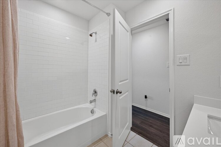 1403 Community Way 3 Beds Single Family Home for Rent - Photo gallery 5