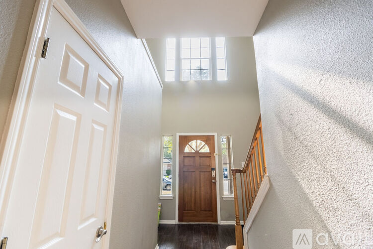 20607 Gathering Oak 3 Beds Single Family Home for Rent - Photo gallery 3