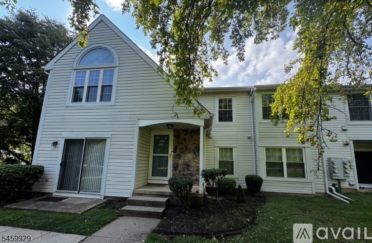 120 Wycombe Place 2 Beds Condo for Rent - Photo gallery 1