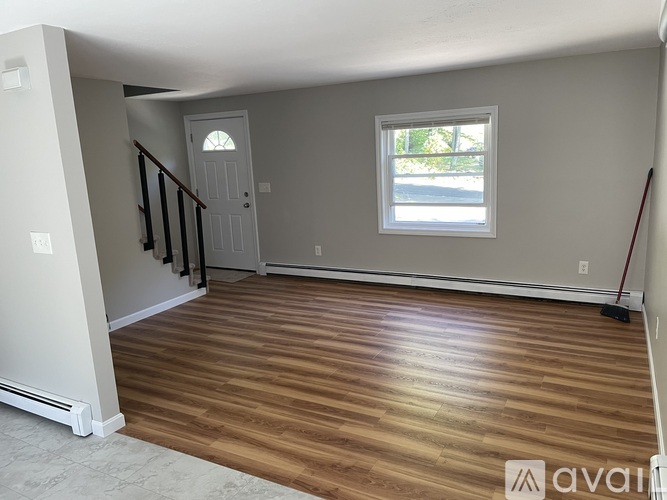 638A B Borough Road 2 Beds Townhouse for Rent - Photo gallery 4