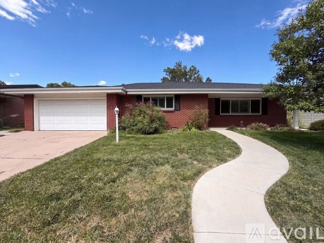 2146 E Columbia Pl 3 Beds Single Family Home for Rent - Photo gallery 1