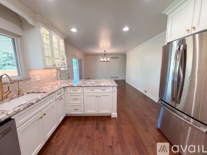2146 E Columbia Pl 3 Beds Single Family Home for Rent - Photo gallery 2