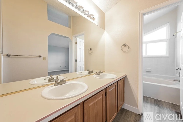 9499 Sherrelwood Ln 4 Beds Single Family Home for Rent - Photo gallery 4