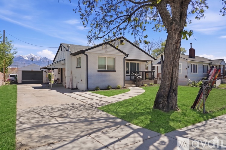 7879 Oak St 2 Beds Apartment for Rent - Photo gallery 2