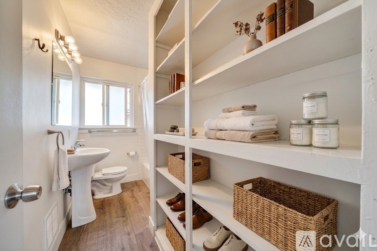 7879 Oak St 2 Beds Apartment for Rent - Photo gallery 3