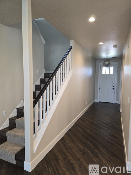 2884 Northwest 13th Street 4 Beds Single Family Home for Rent - Photo gallery 4