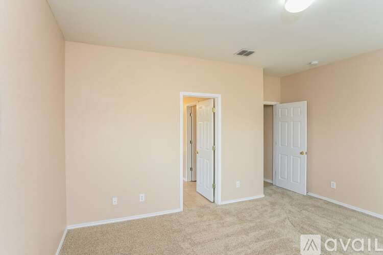 6115 Briscoe Leaf 3 Beds Single Family Home for Rent - Photo gallery 5