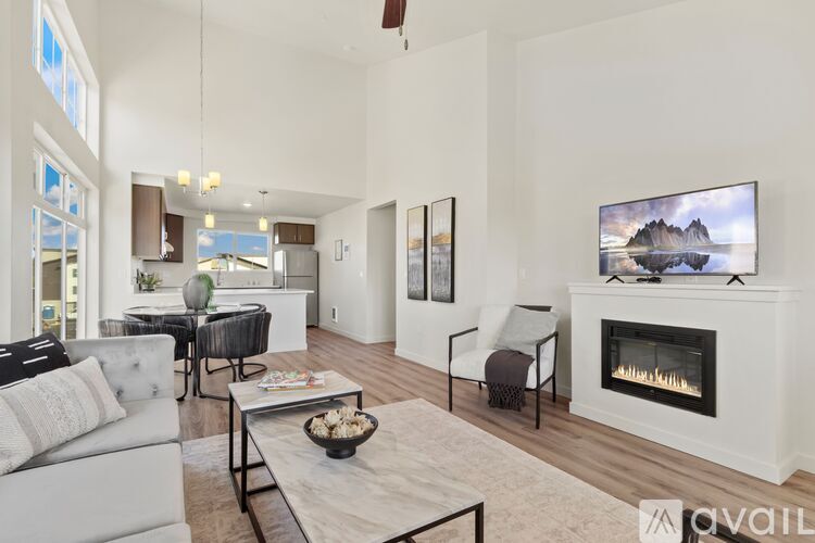 306 E RR Ave 2 Beds Apartment for Rent - Photo gallery 3