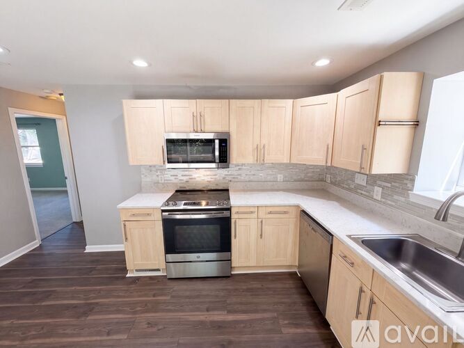 1323 Carolyn Dr 3 Beds Single Family Home for Rent - Photo gallery 3