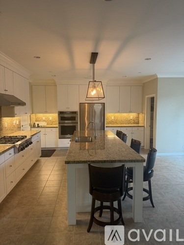 117 Velvetleaf 4 Beds Apartment for Rent
