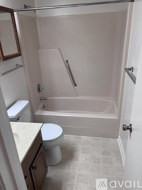 302 Holland Dr 2 Beds Apartment for Rent - Photo gallery 1
