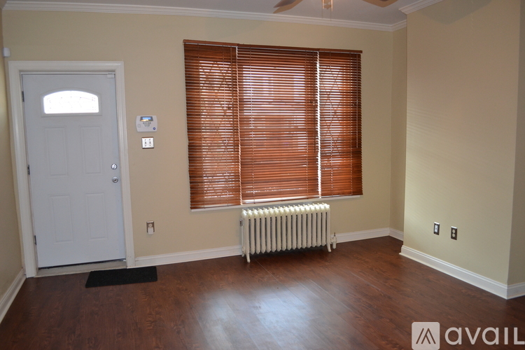 5755 Larchwood Ave 4 Beds Single Family Home for Rent - Photo gallery 1