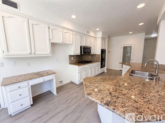 4712 Wildflower Ln 4 Beds Single Family Home for Rent - Photo gallery 5