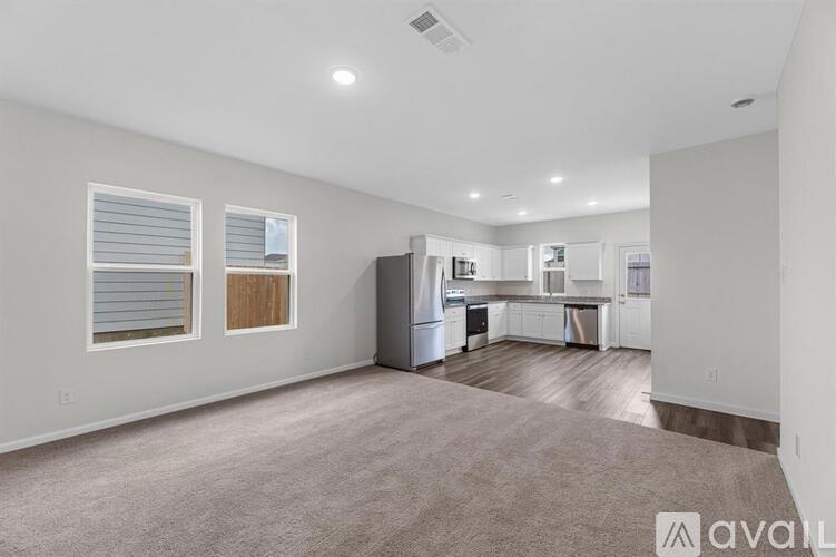 22495 Kinley St 3 Beds Single Family Home for Rent - Photo gallery 2