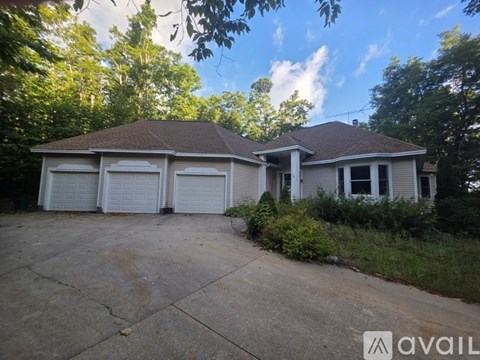 4761 Brubaker Rd 3 Beds Apartment for Rent