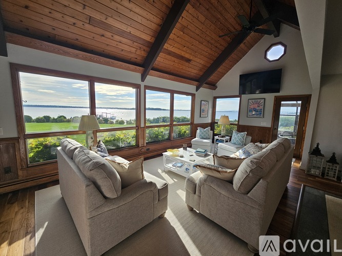556 East Shore Road 1 Single Family Home for Rent - Photo gallery 1