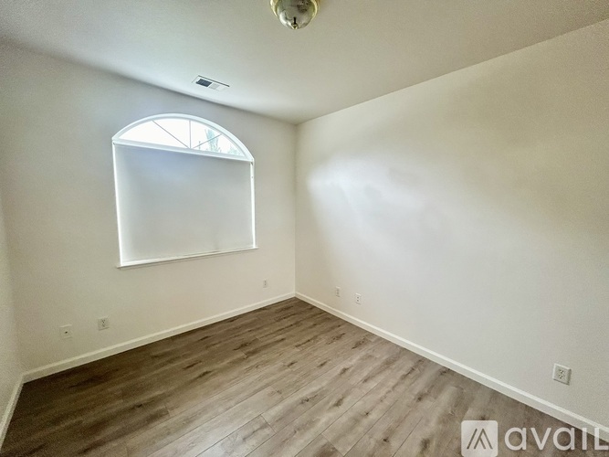 1379 Falstaff Ln 3 Beds Single Family Home for Rent - Photo gallery 5