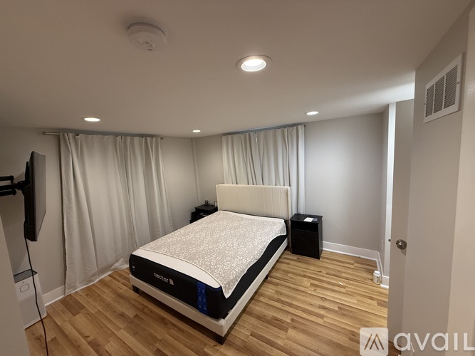 107 South Berrien Street 3 Beds Single Family Home for Rent - Photo gallery 2