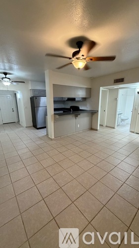 8836 East Arbor Street 2 Beds Single Family Home for Rent - Photo gallery 2