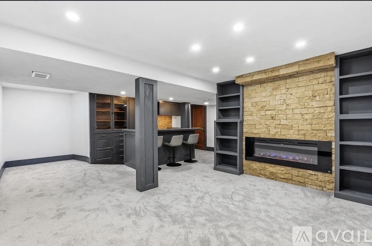 202 N Molley St 3 Beds Single Family Home for Rent - Photo gallery 4