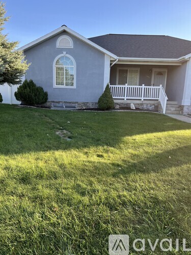 1517 E Falcon Ln 5 Beds Single Family Home for Rent - Photo gallery 2