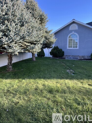 1517 E Falcon Ln 5 Beds Single Family Home for Rent - Photo gallery 3