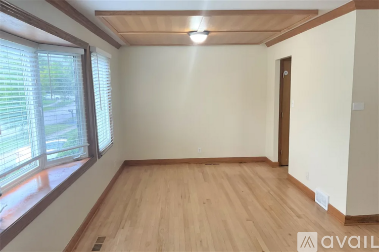 348 Huntington Way 5 Beds Single Family Home for Rent - Photo gallery 4