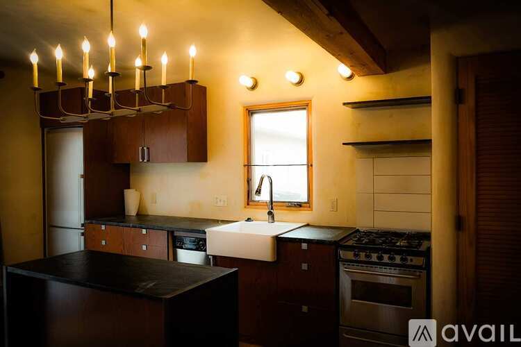 435 Trujillo Lane Studio Single Family Home for Rent - Photo gallery 2