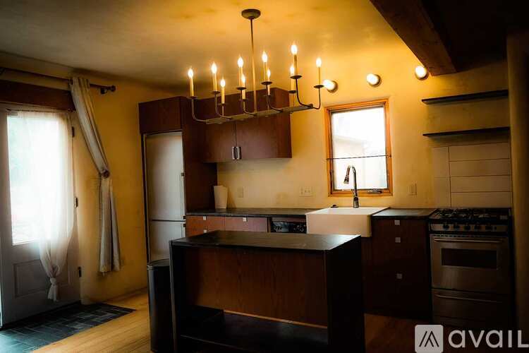 435 Trujillo Lane Studio Single Family Home for Rent - Photo gallery 3