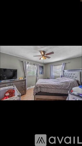 609 Gould Street 4 Beds Single Family Home for Rent - Photo gallery 1