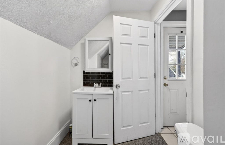 39 Harvard Street 3 Beds Apartment for Rent - Photo gallery 2