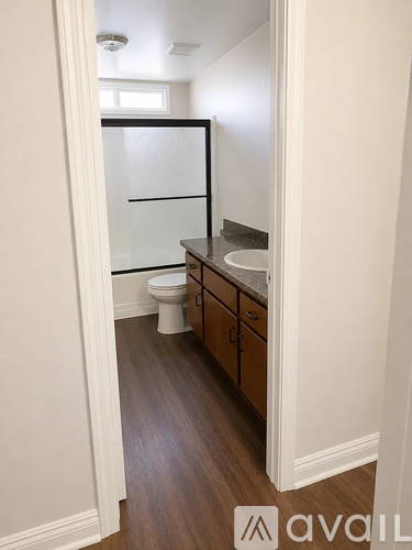 325 North Chapel Avenue 2 Beds Apartment for Rent - Photo gallery 3
