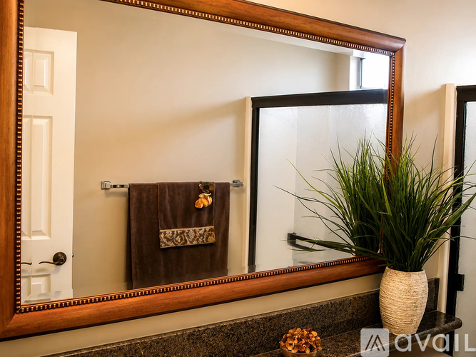 325 North Chapel Avenue 2 Beds Apartment for Rent - Photo gallery 5