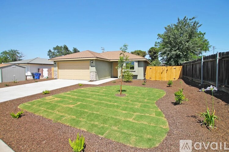 909 Gladys Way 3 Beds Single Family Home for Rent - Photo gallery 2
