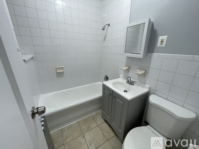 775 Dr Martin Luther King Jr Blvd 1 Apartment for Rent - Photo gallery 2