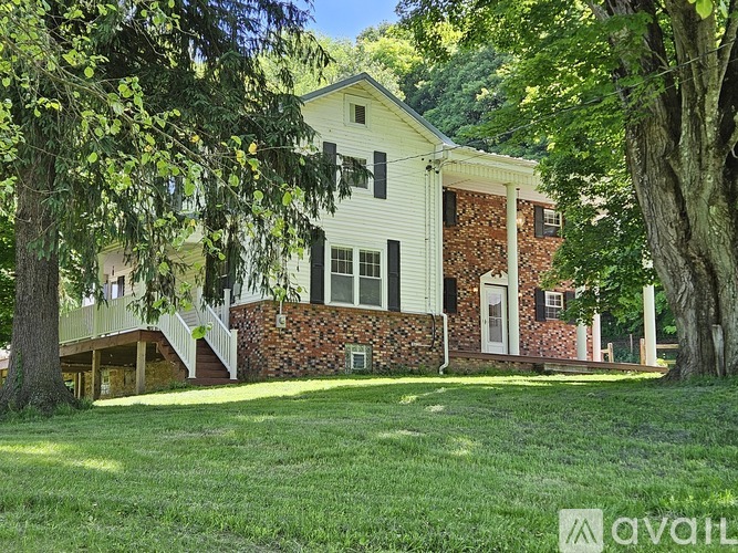 157 Maple Valley Lane 3 Beds Single Family Home for Rent - Photo gallery 1