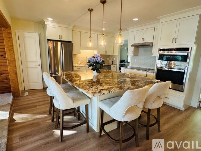 6116 Shamrock Drive 3 Beds Single Family Home for Rent - Photo gallery 4
