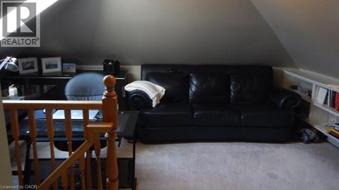 39 CEDAR Street Unit# 3 2 Beds Apartment for Rent