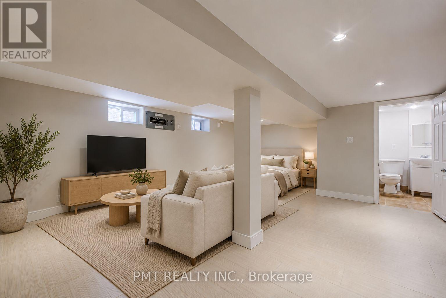 studio apartment - BSMT - 39 WINDERMERE AVENUE Bsmt, Toronto (High Park-Swansea) 2