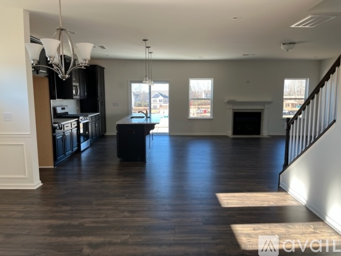 2003 Voyage Circle 5 Beds Single Family Home for Rent - Photo gallery 5