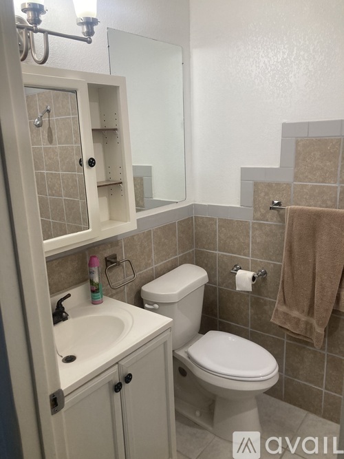 5230 Village Row 4 Beds Single Family Home for Rent - Photo gallery 2