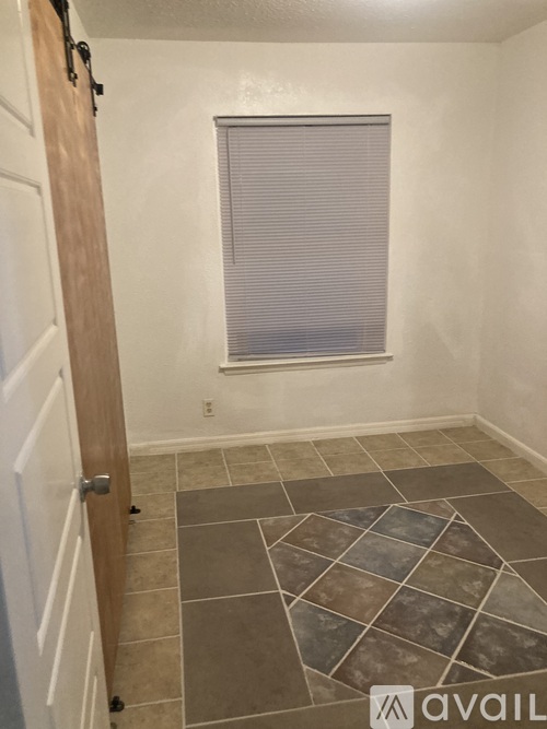 5230 Village Row 4 Beds Single Family Home for Rent - Photo gallery 5